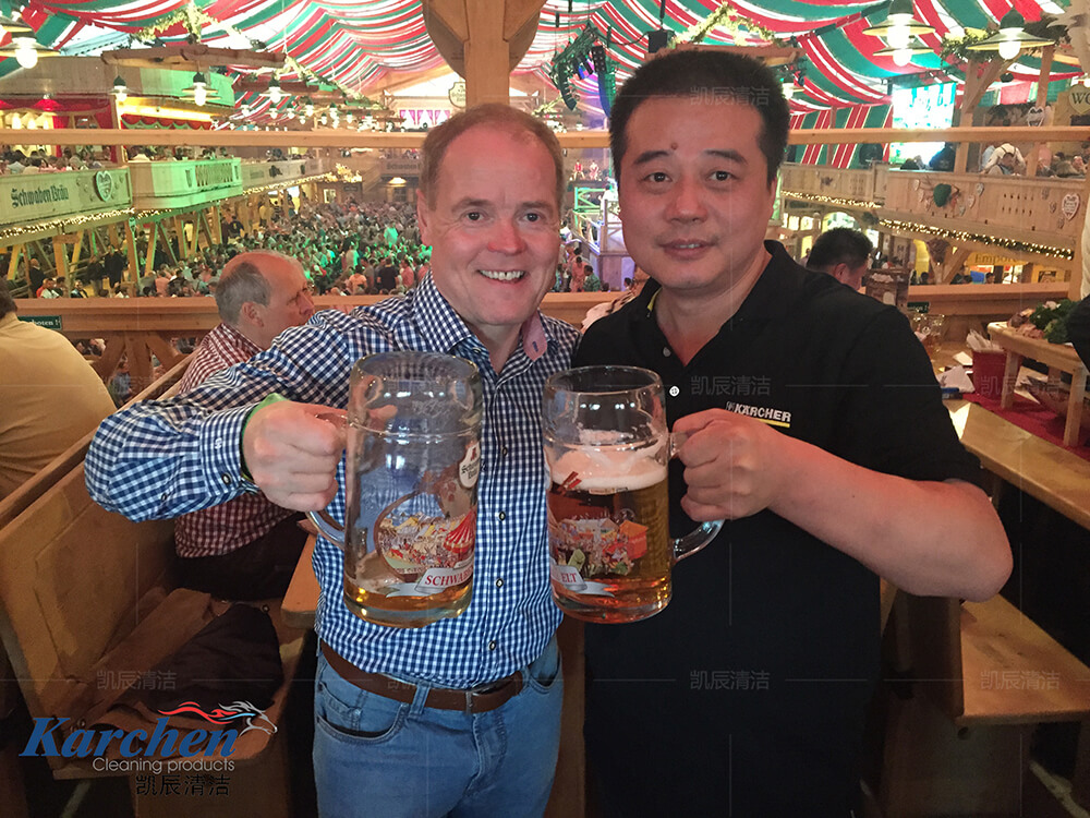 如何选购和运用您的洗地机